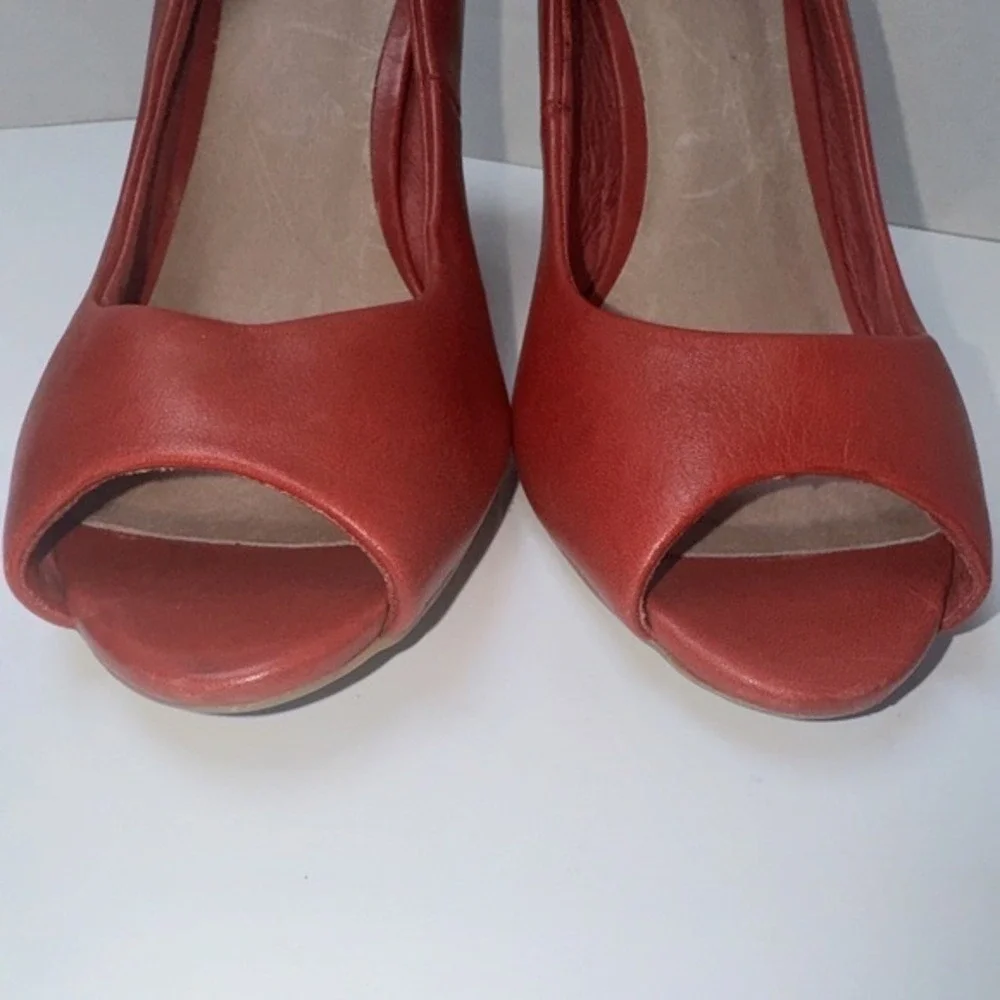 Elliott Lucca Cadiz‎ Shoes size 7.5 Genuine Leather Red Open Toe Braided Heel